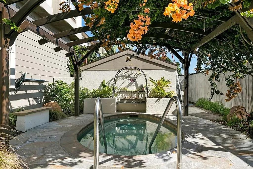 אושנסייד Oceanview Retreat - Steps To The Beach And 2 Pools מראה חיצוני תמונה