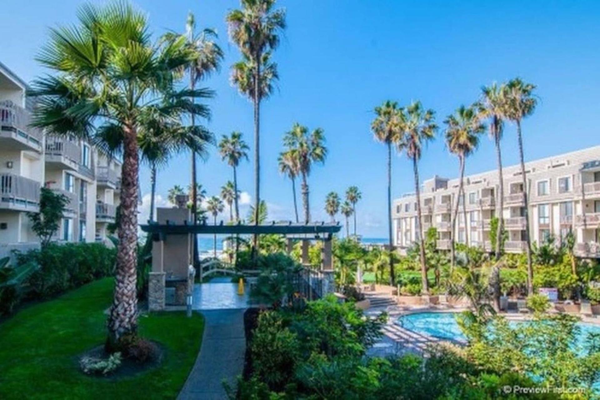 אושנסייד Oceanview Retreat - Steps To The Beach And 2 Pools מראה חיצוני תמונה